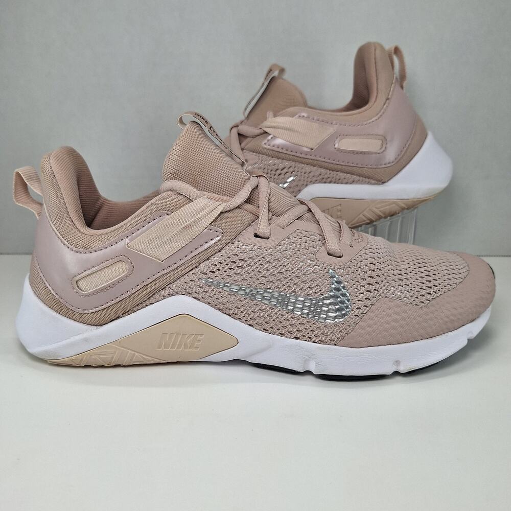 Nike Legend Essential Stone Mauve Athletic Shoes CD0212-200 Women's Size 7.5